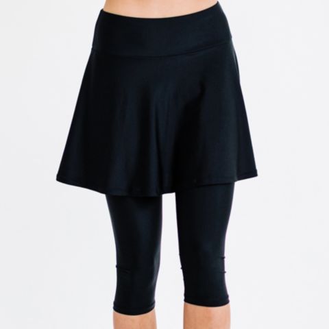 Женская юбка-шорты Calypsa Chlorine Resistant High Waisted Flared Swim Skort With Attached Capri, цвет: Чёрный