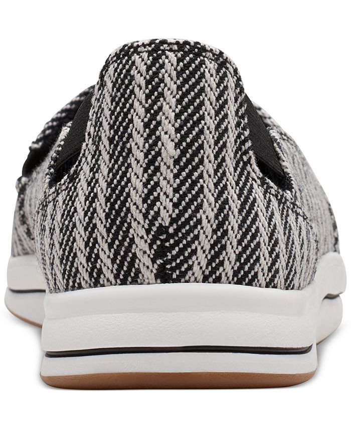 clarks cloudsteppers loafers