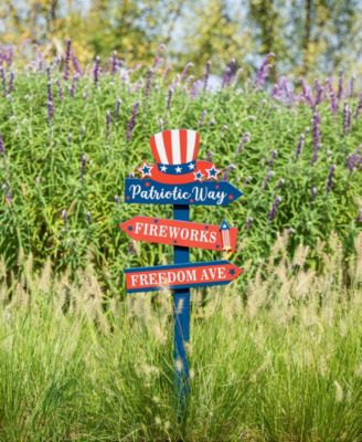 36" H Patriotic, Americana Wooden Top Hat Word Sign Yard Stake