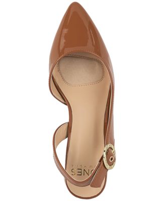 Women's Candree Closed Toe Dress Pumps