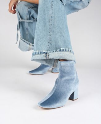 Women's Hazara Velvet Block Heel Dress Booties