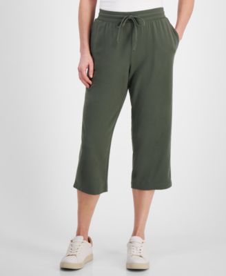 Women's Mid Rise Capri Sweatpants