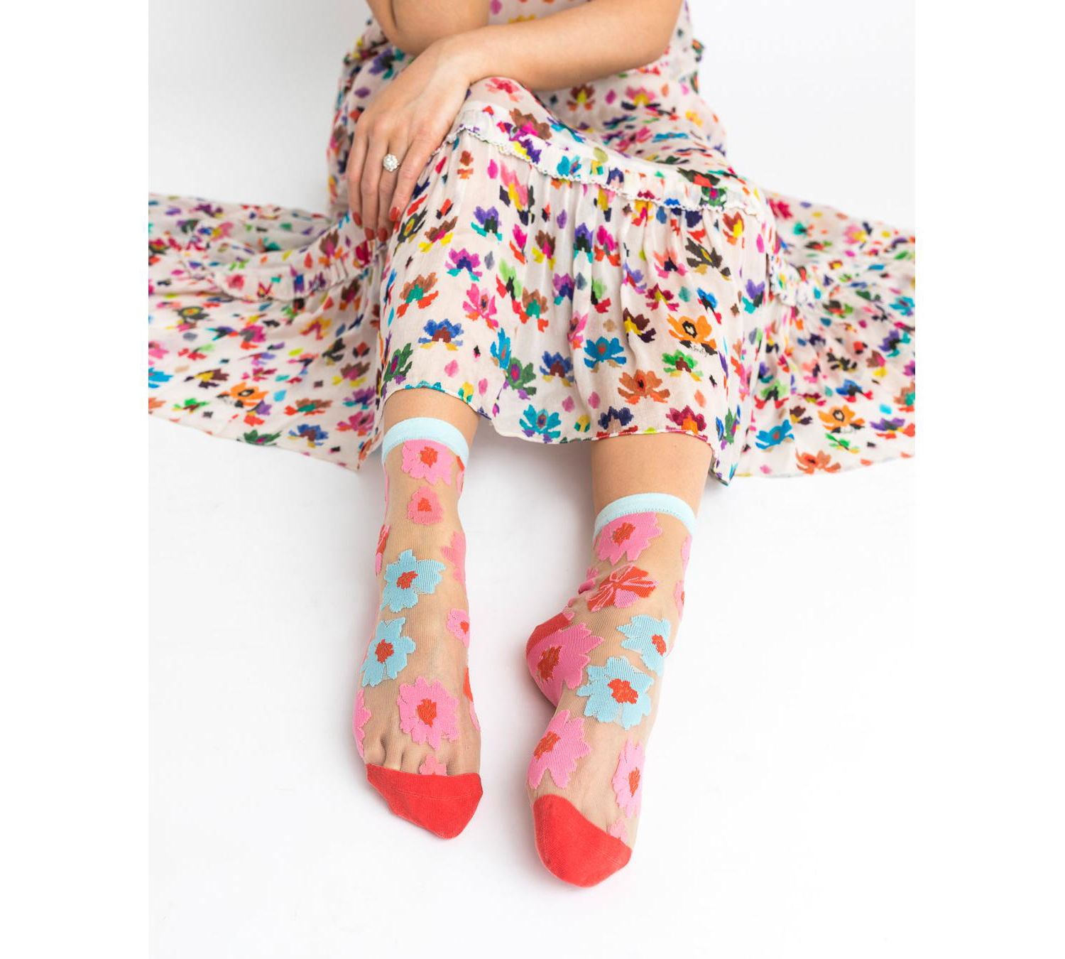 Women's Ribbon Roses Sheer Sock