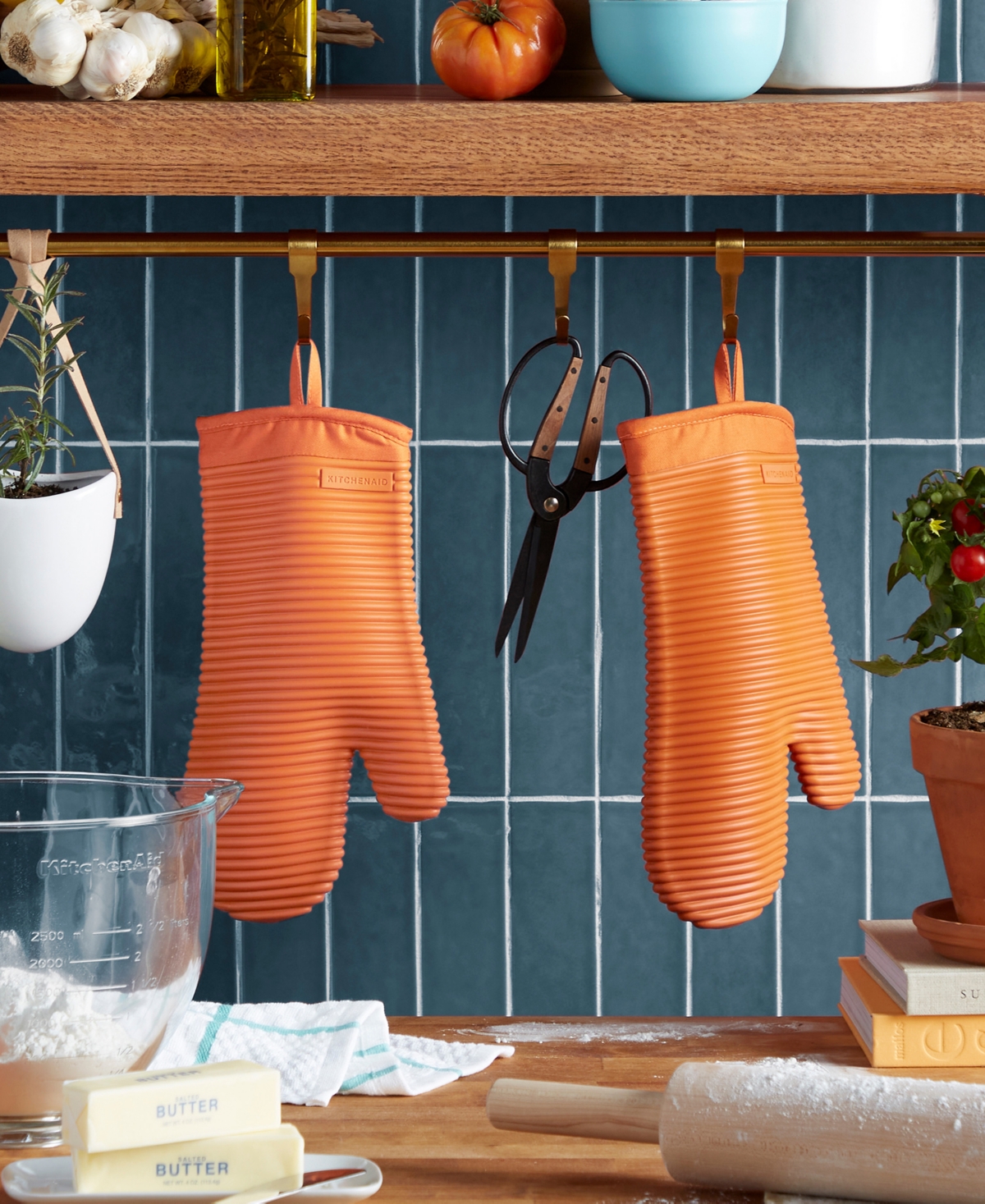 KitchenAid Ribbed Soft Silicone Oven Mitt 2-Pack Set,