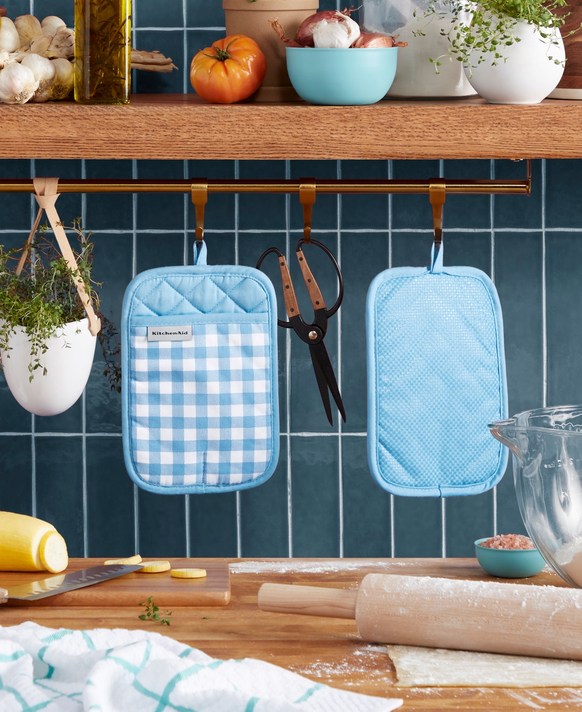 KitchenAid Gingham Pot Holder 2-Pack Set, 7" x 10"