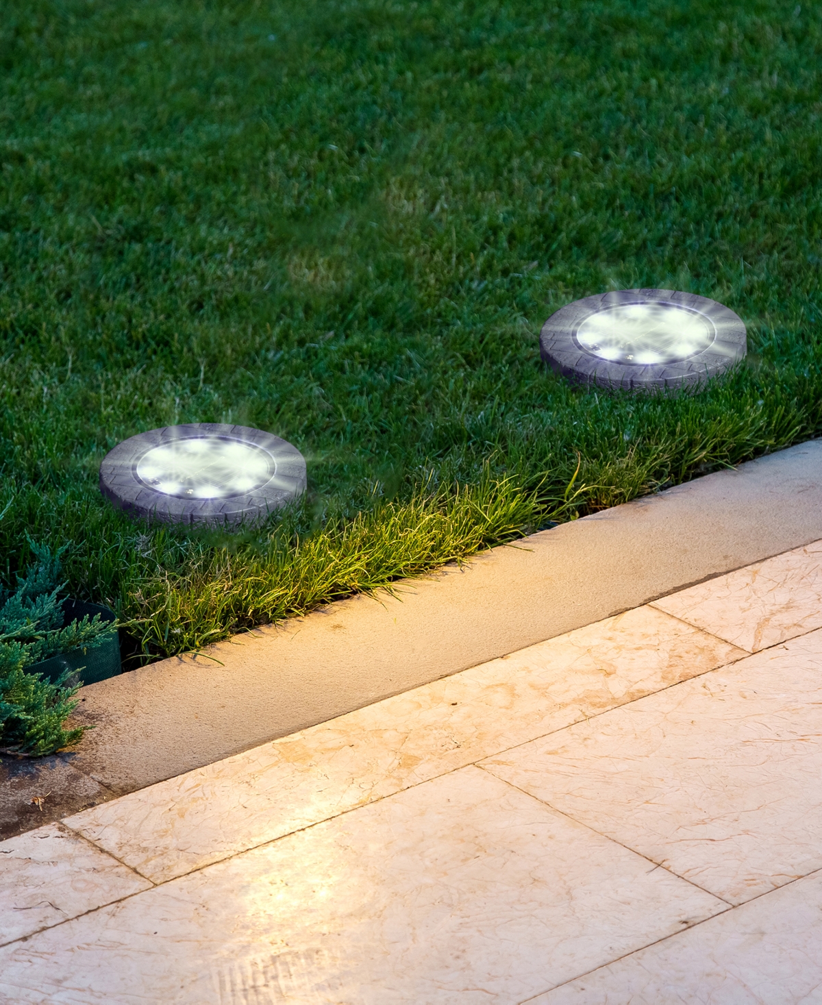 Glitzhome 5.25" H Set Of 4 Resin Solar Powered Disk Light Or Outdoor Pathway Light Or Ground Light In Multi