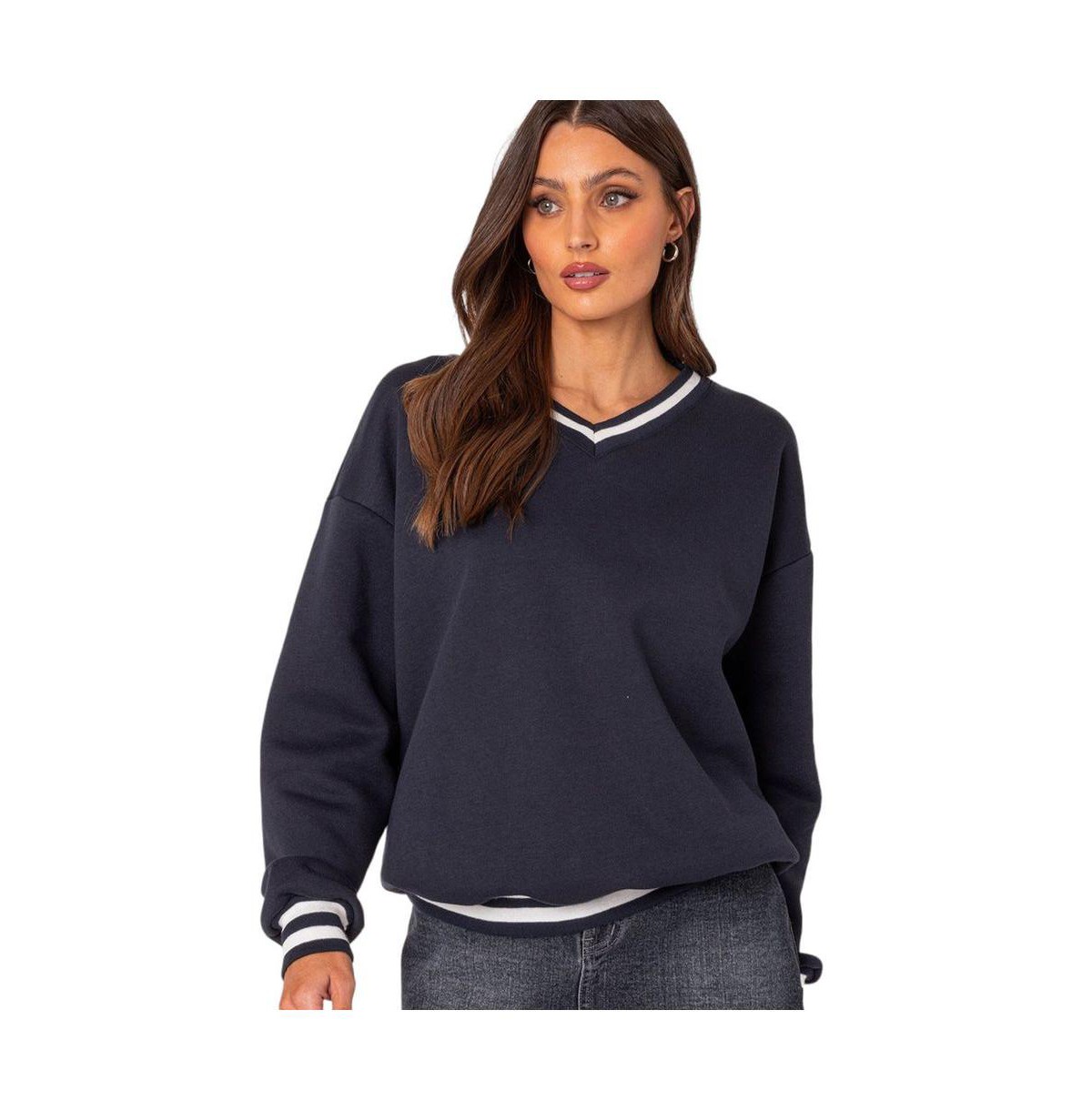 Женские худи Edikted Women's Caryn oversized v neck sweatshirt — фото 1