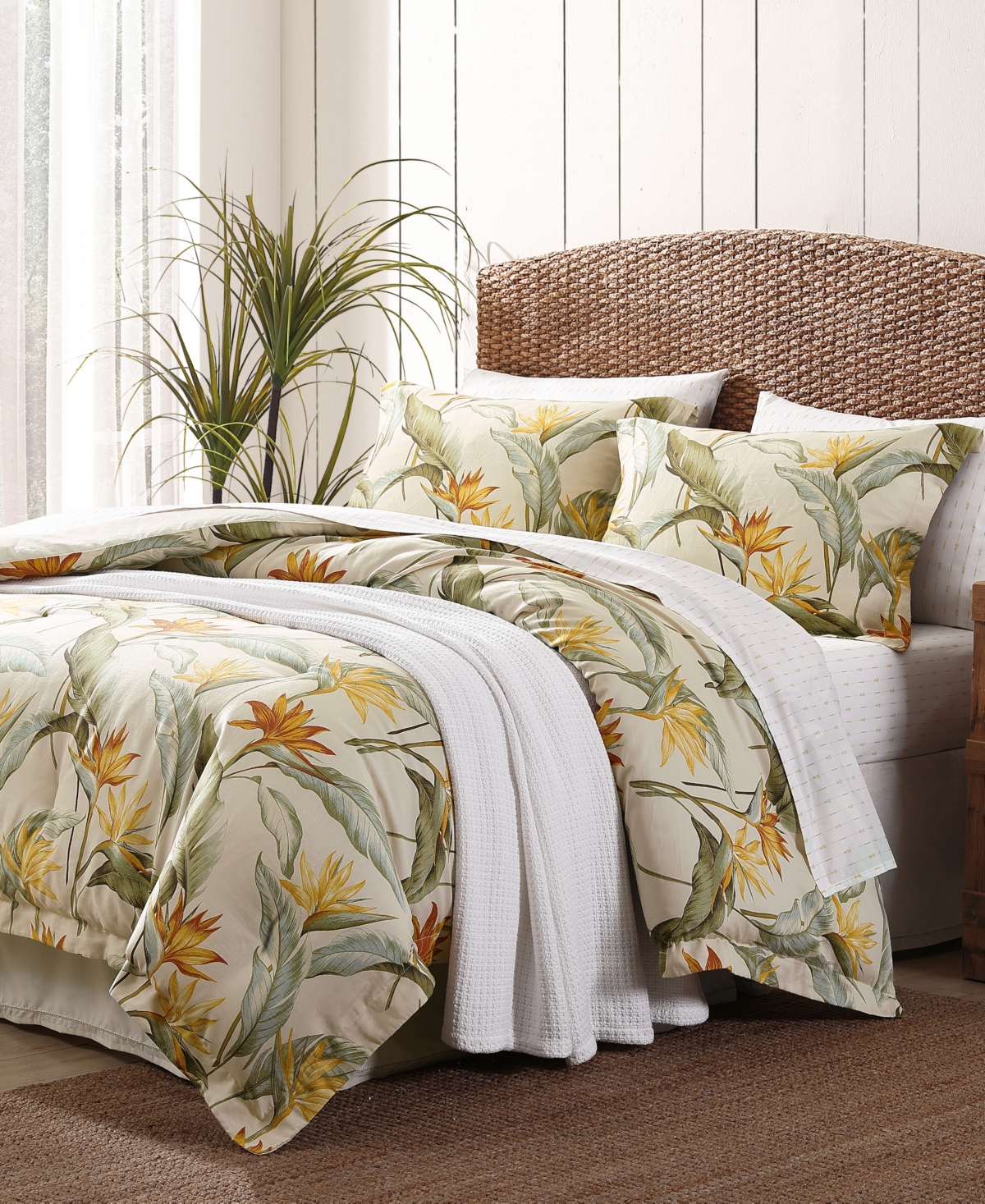 Closeout! Tommy Bahama Home Birds of Paradise 4-Pc. Comforter Set