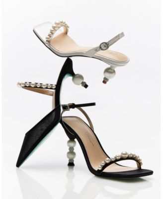 Betsey Johnson メッシュ ラインストーン ヒール ブーティ Betsey Johnson Women's Evey Mesh Kitten Heel Evening Pumps