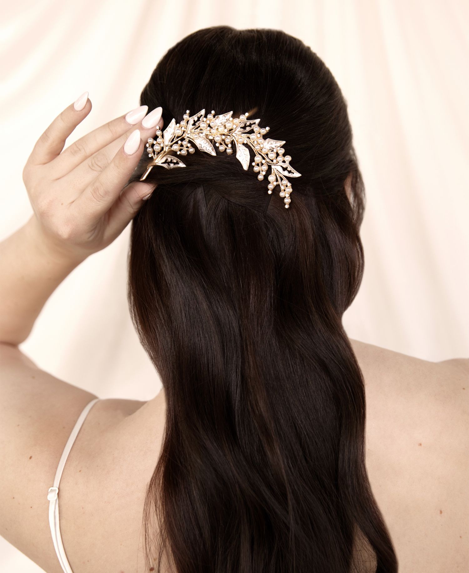 Ethereal Imitation Pearl Leaf Hair Comb