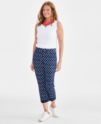 Petite Curvy Fit Mid Rise Printed Capri Jeans Created for Macy s