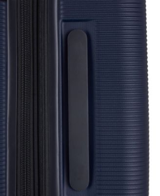 Wellington 24" Upright Luggage