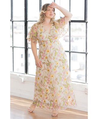 Women's Plus Size Embroidered Elegance Evening Gown