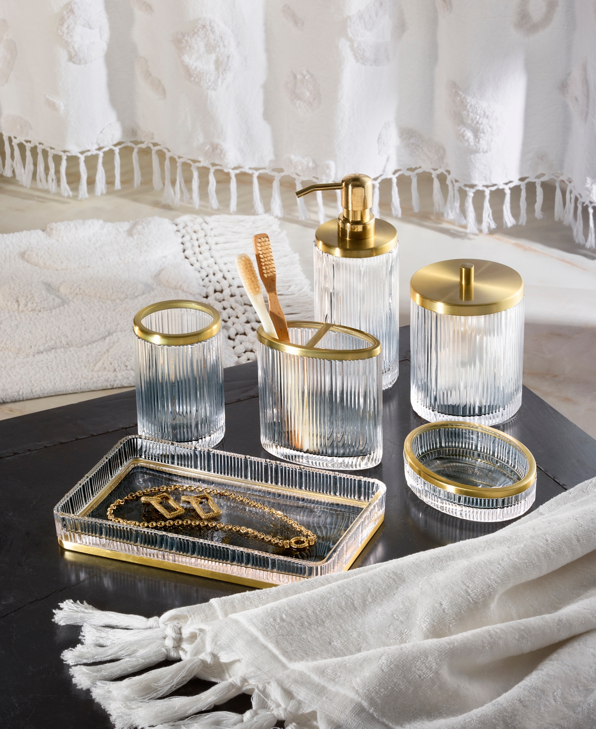 Nicole Miller Louise 4-pc. Bath Accessory Set In Clear
