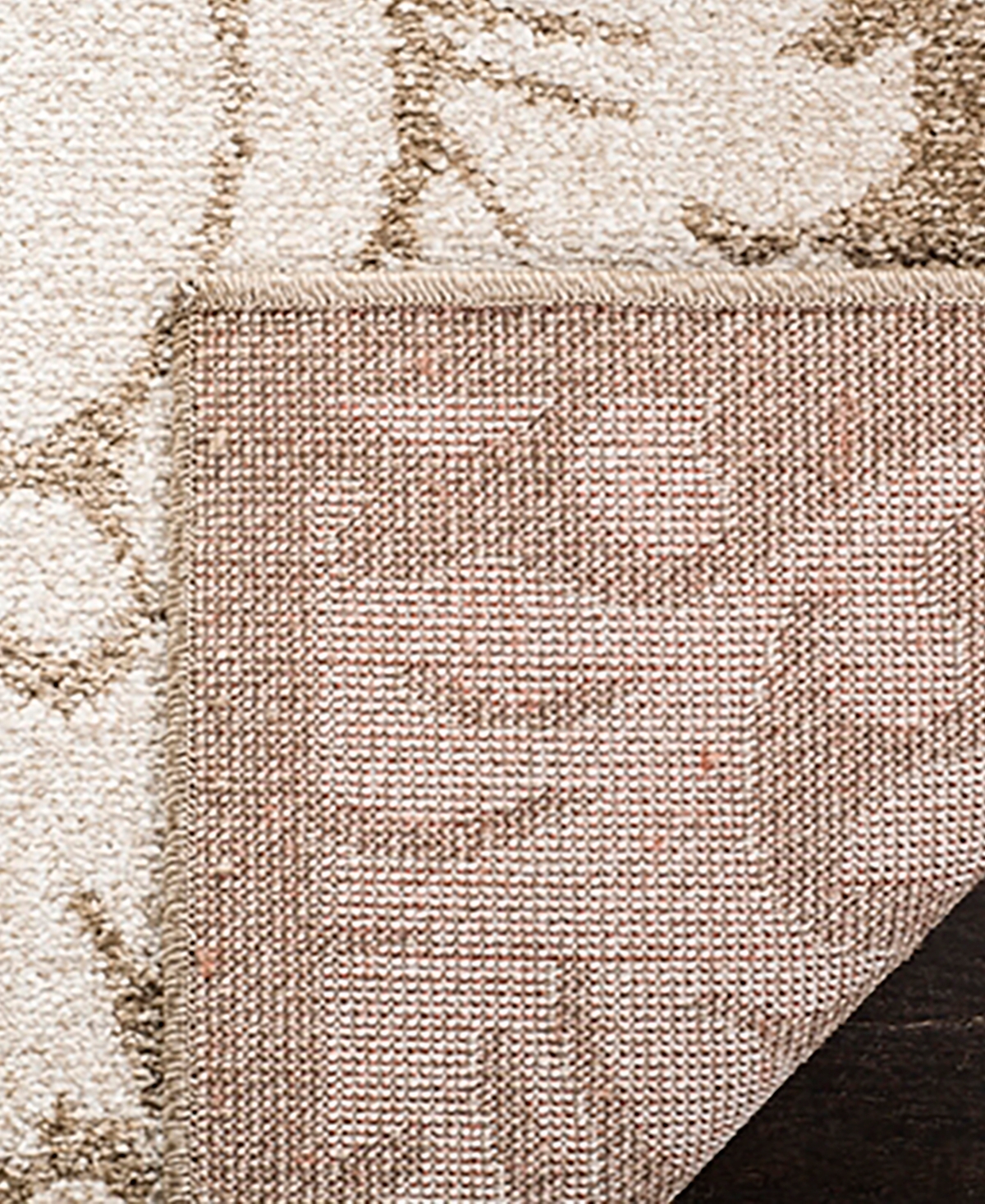 Safavieh Amherst AMT427 Wheat andSquare Area Rug - Beige