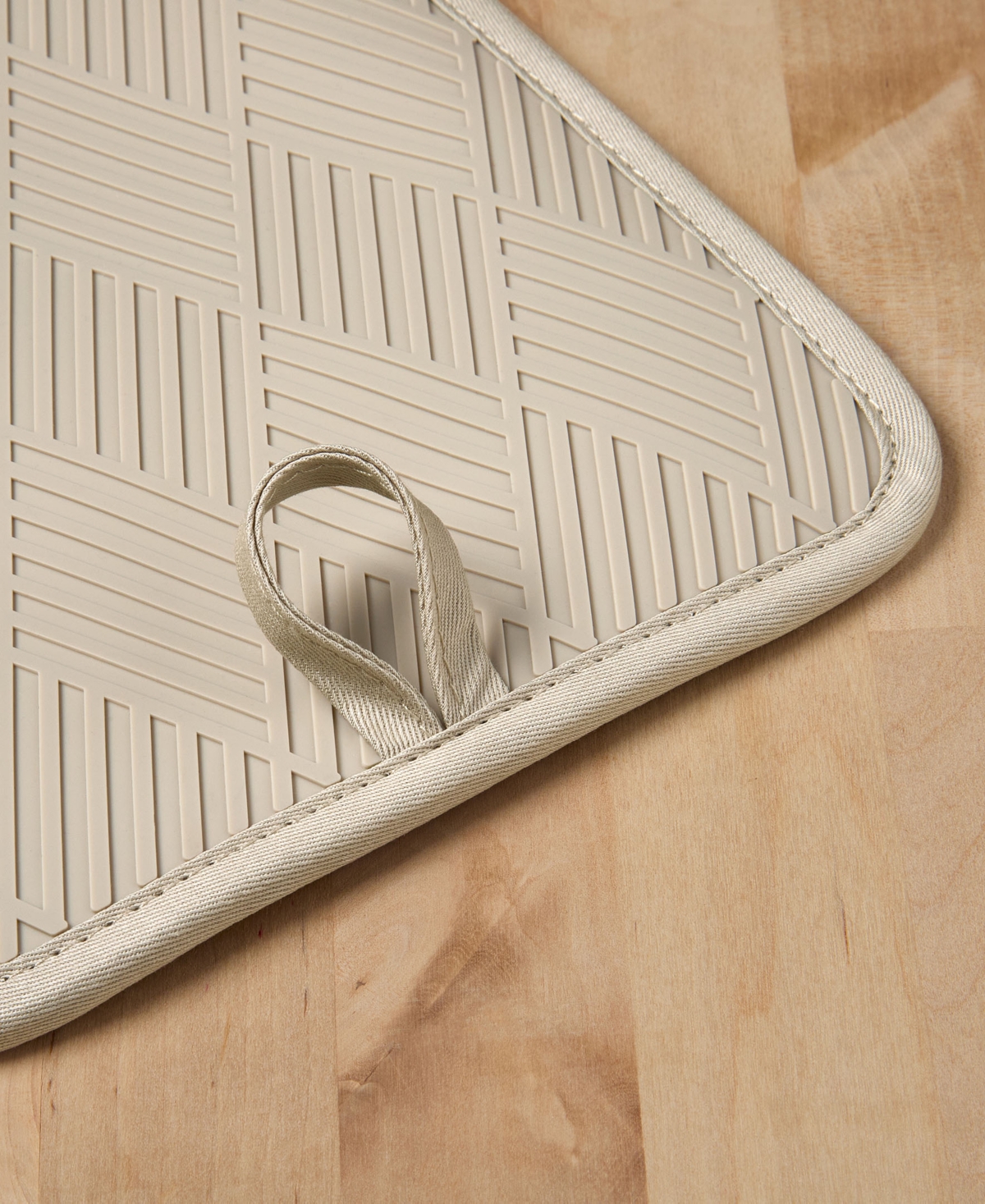 Town & Country Living Basics Silicone Basketweave Pot Holders, Set of 2