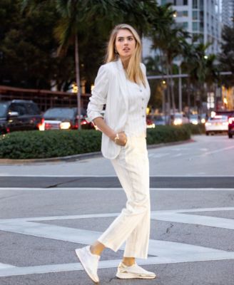 Women's Runner Lace Up Sneakers