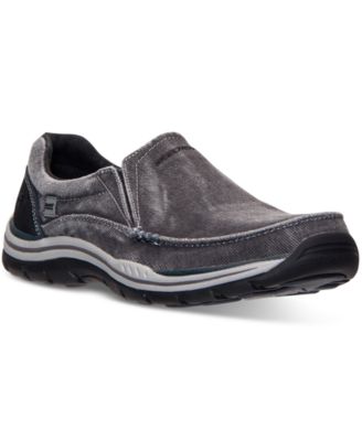 men's relaxed fit skechers