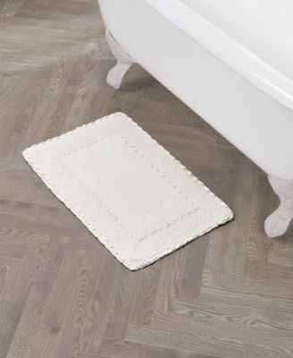 Cotton Ruffled Bath Rug, 17" x 24"