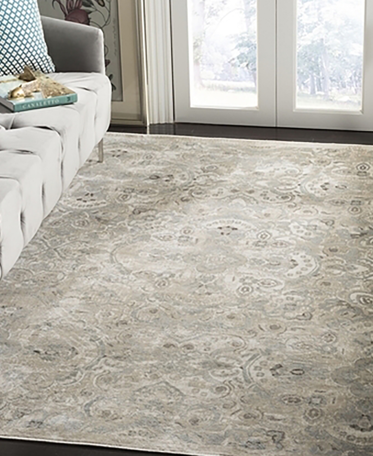 Safavieh Persian Garden PEG614and Silver 6'7