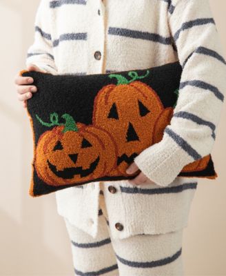 18"L Hooked Halloween Pumpkins Pillow