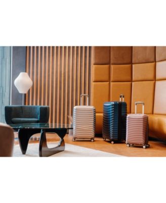 Spin Tech 6 Carry-on Spinner