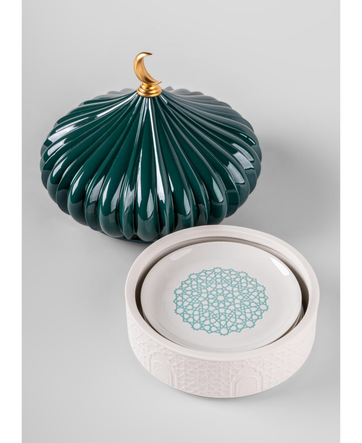Lladrò Majestic Nights Box With Plates In Multi