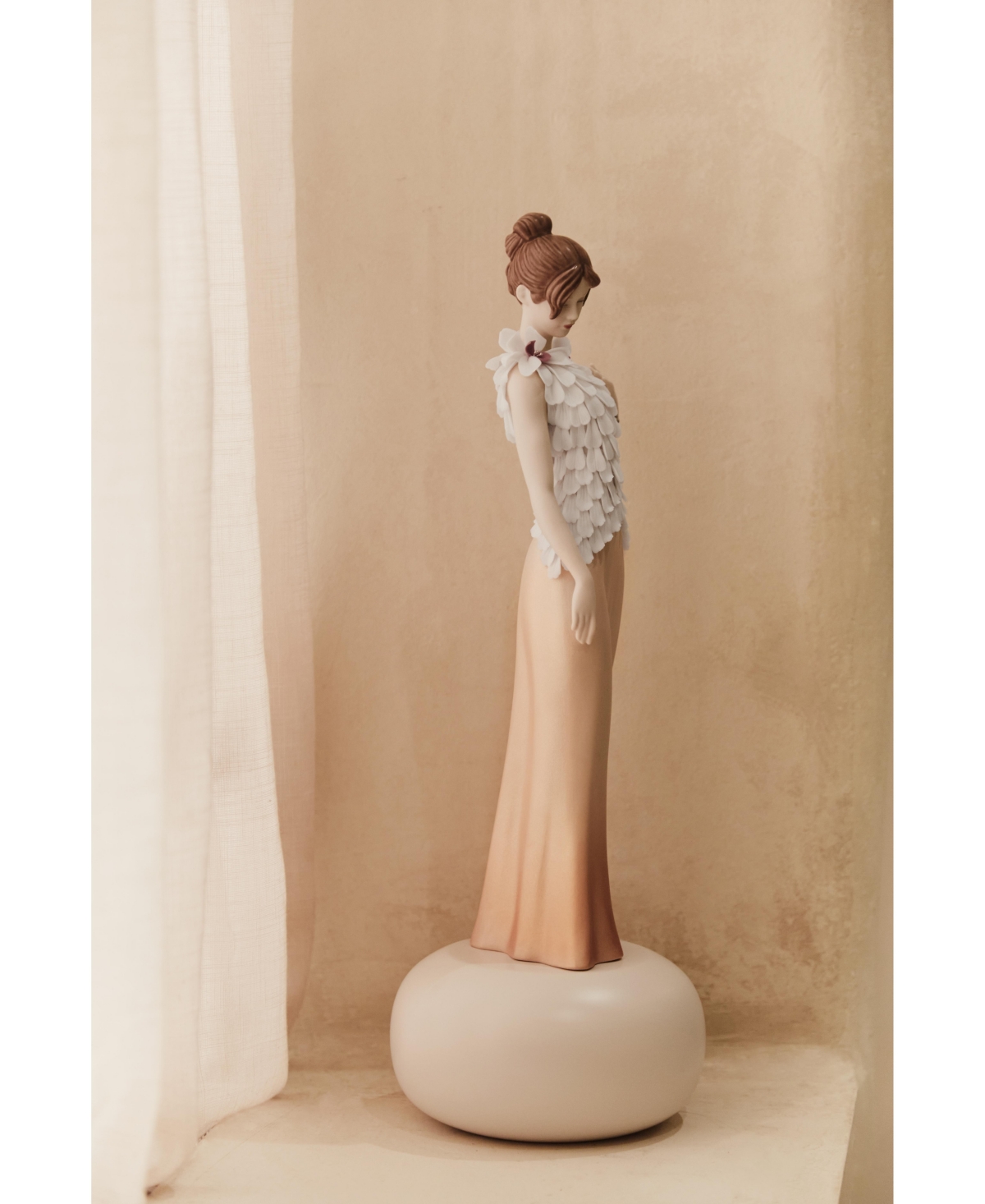Lladrò Exquisite Embroidery Sculpture. Limited Edition In Multi