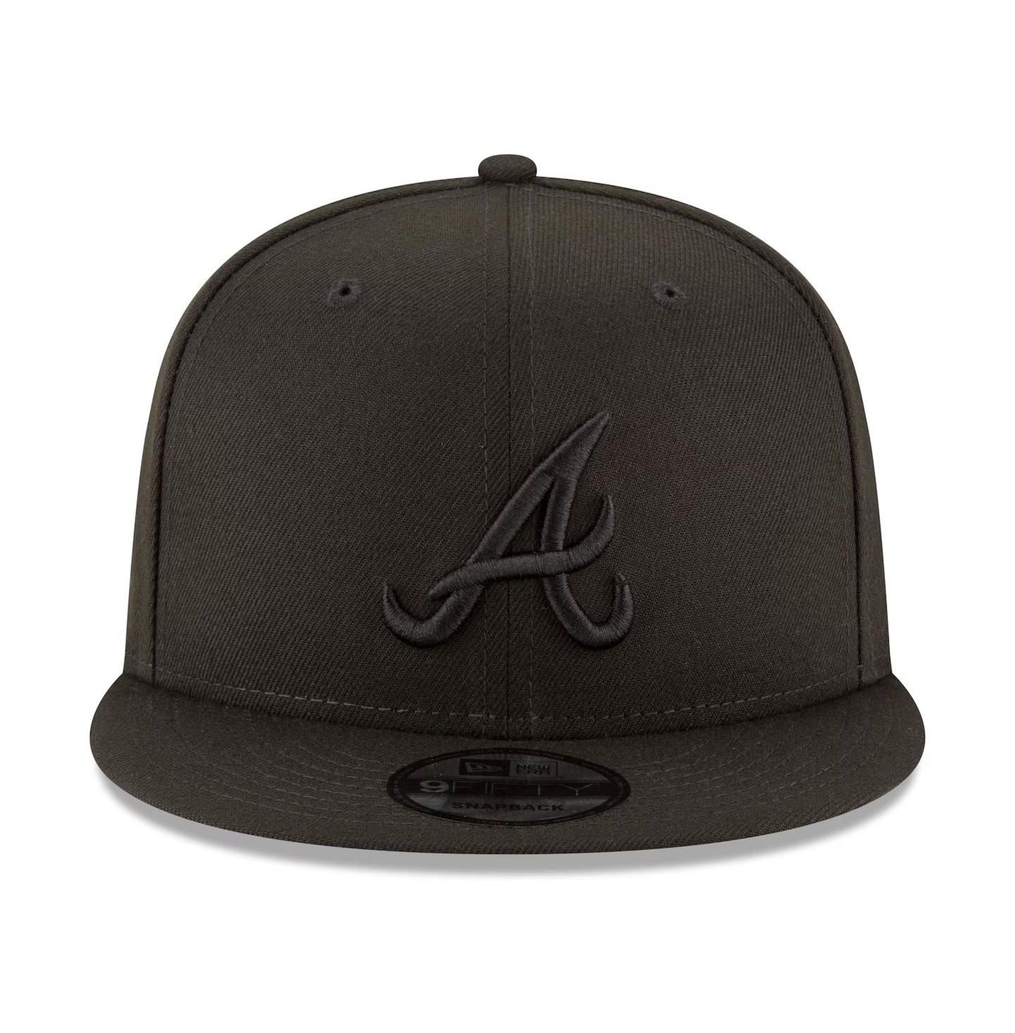 Мужская кепка New Era Atlanta Braves Black on Black 9fifty Team Snapback Adjustable Hat - Black — фото 4