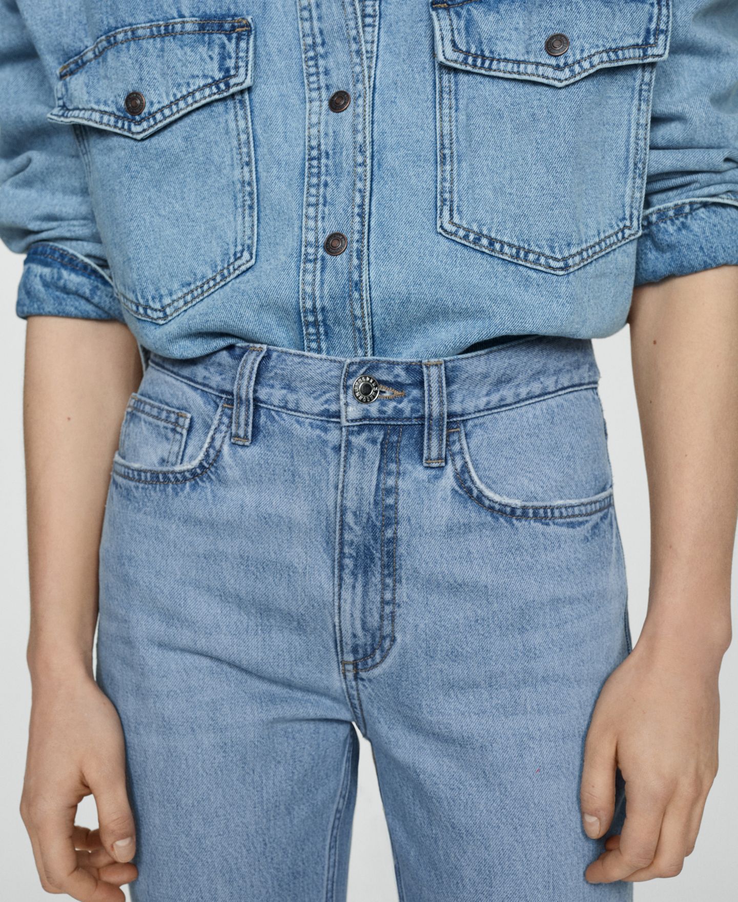 Женские джинсы Mango Mid-Rise Straight, цвет: Средний синий — фото 7