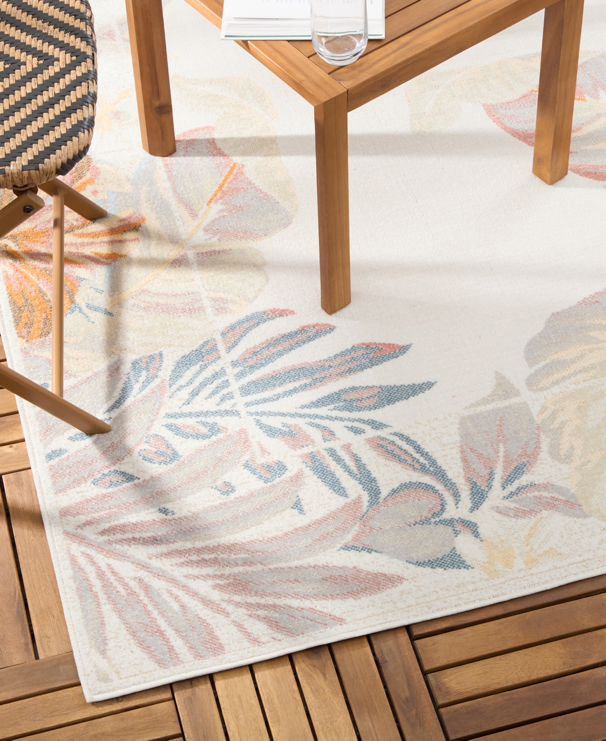 Tommy Bahama Bimini Outdoor 20117 5'2x7'2 Area Rug