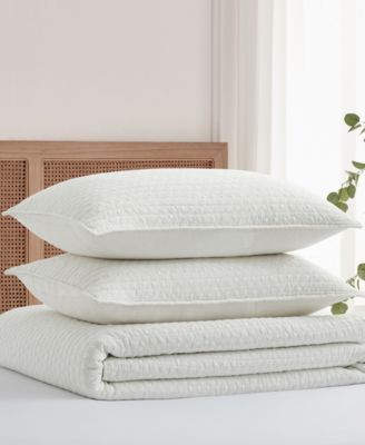 Eyelet Embroidered 3-Pc. Quilt Set, Full/Queen