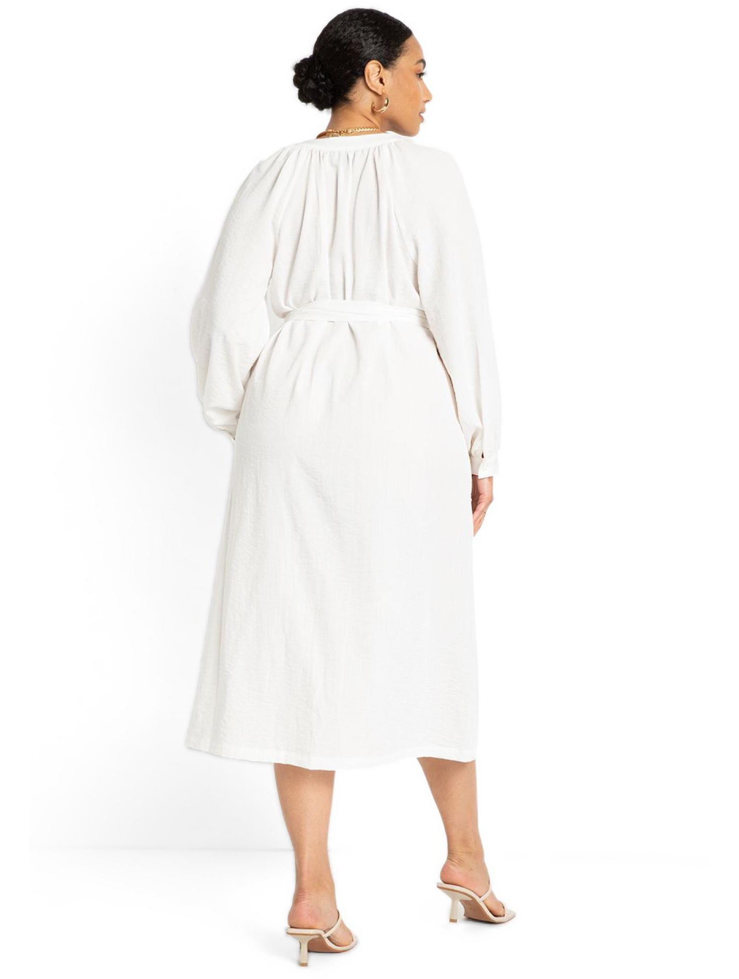 Women's Relaxed Dress With Applique