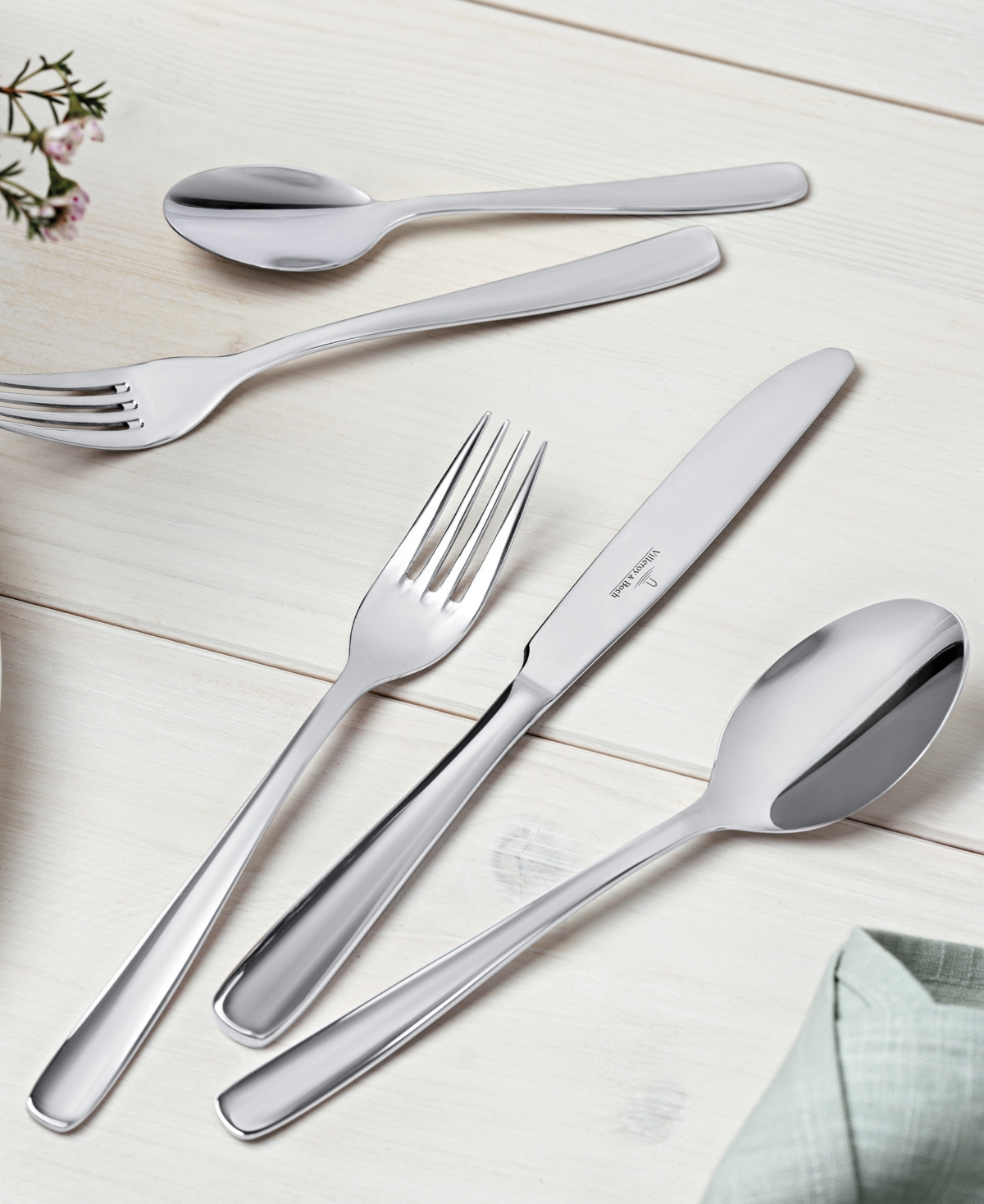 VILLEROY & BOCH VILLEROY BOCH LIAM 40 PIECE FLATWARE SERVICE FOR 8 
