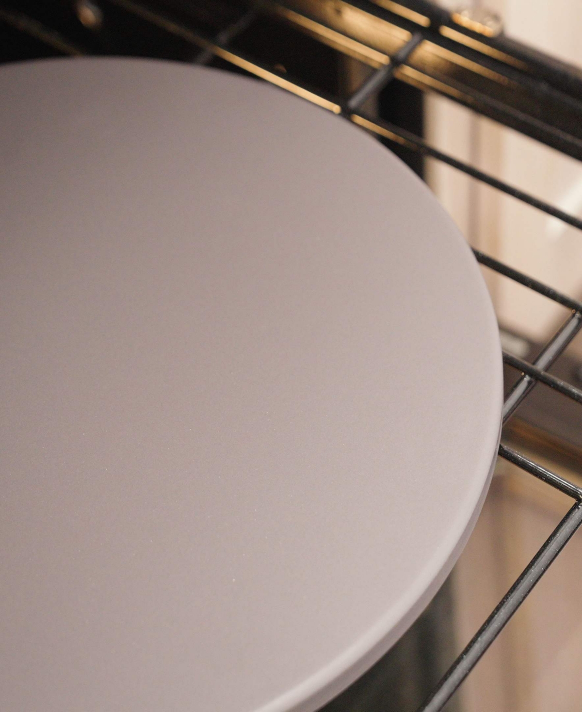 Old Stone 14 Inch Glazed Round Pizza Stone With Handles Heat Resistant Up To 1,100°f. Ideal For Use In Residen In Gray