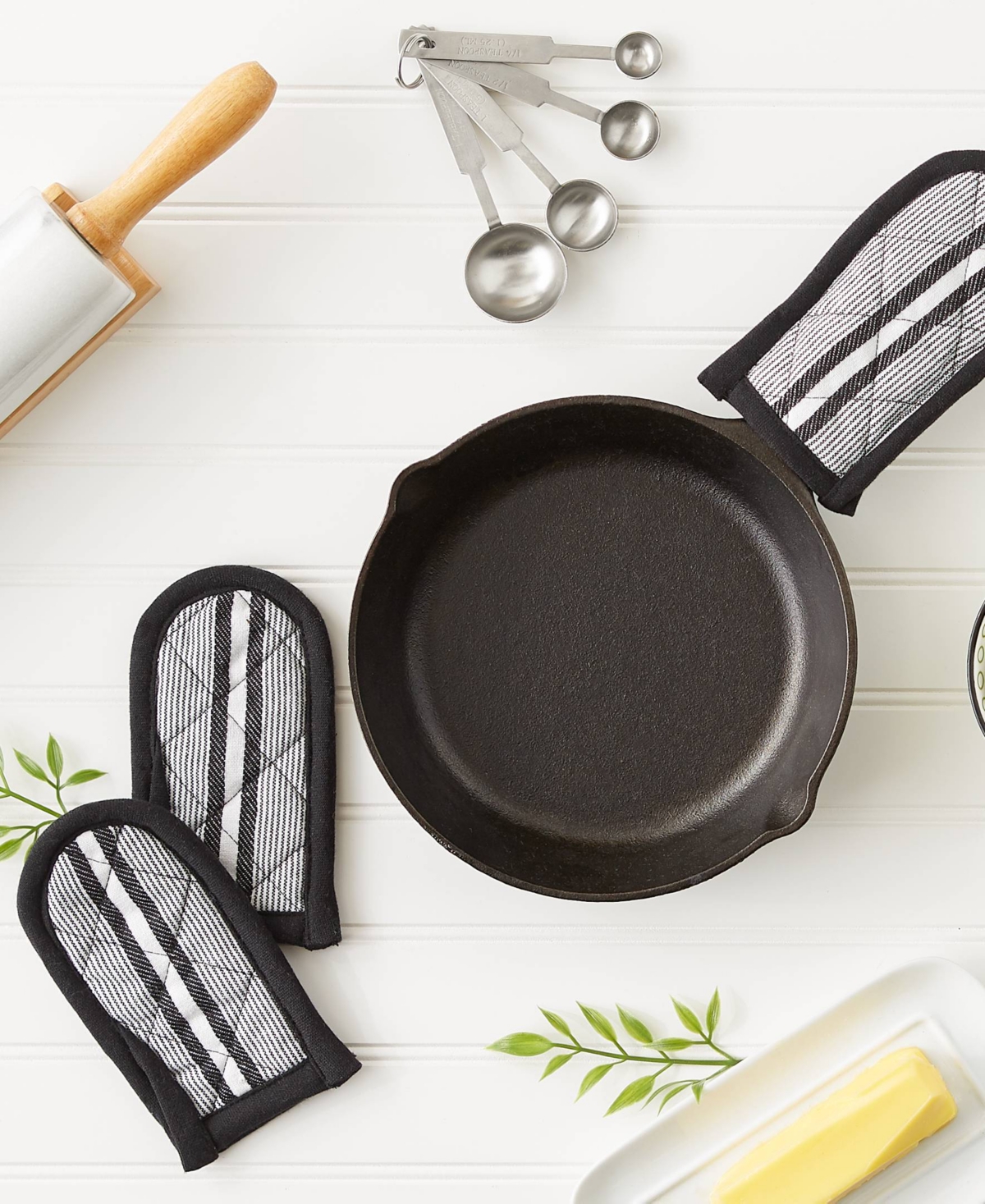 Design Imports Double Strip Chef Kitchen Cooking Baking Collection, Pan Handle Set, 6x3, 3 Piece - Black