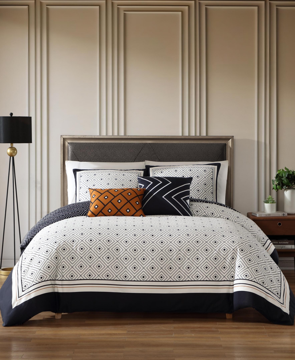 Bebejan Geometric Black & White Bedding 200 Thread Count 100% Cotton Sateen 5 Piece Reversible Queen Comforter Set