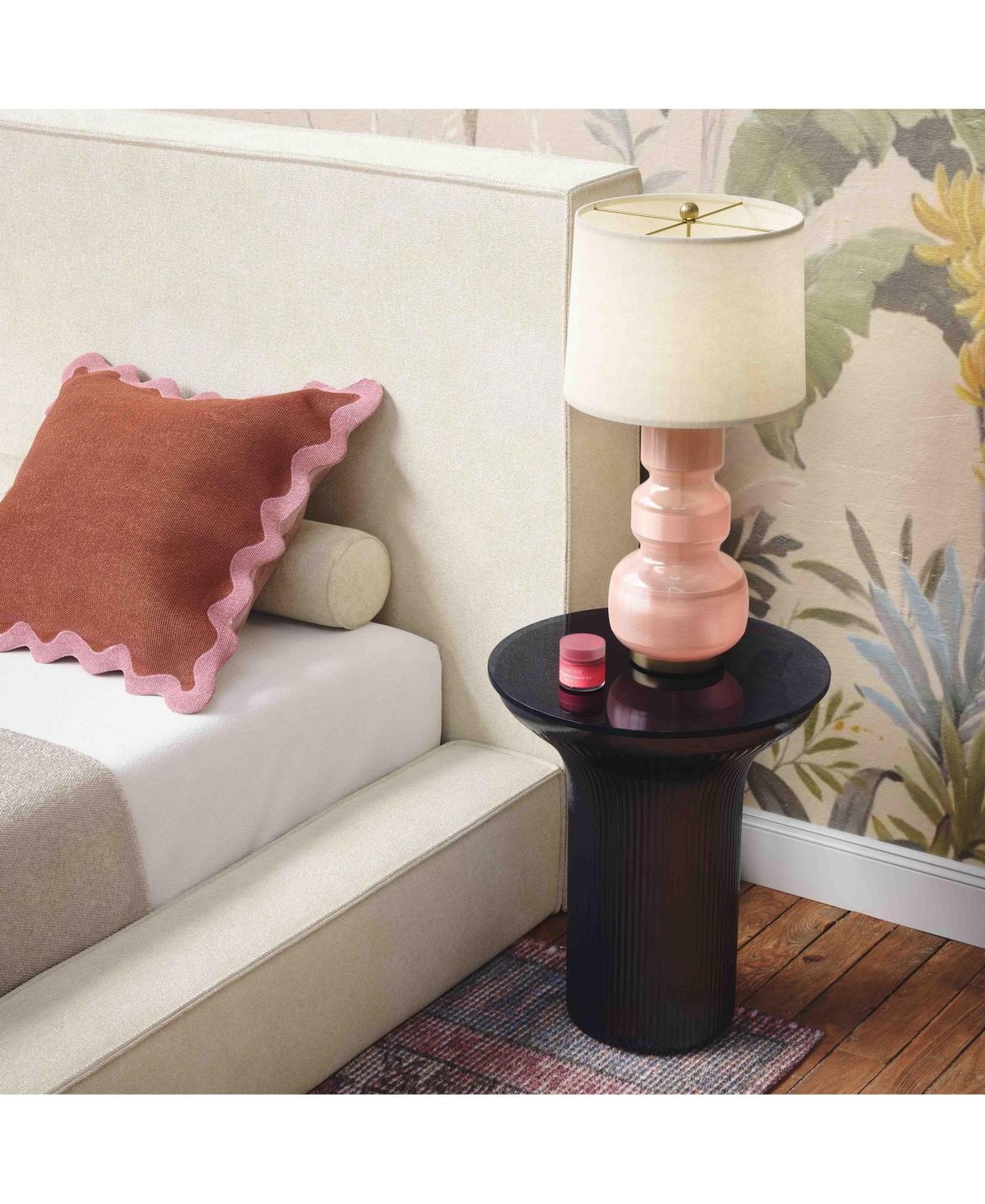 Tov Furniture 1 Pc. Glass Flared Side Table In Midnight Blue