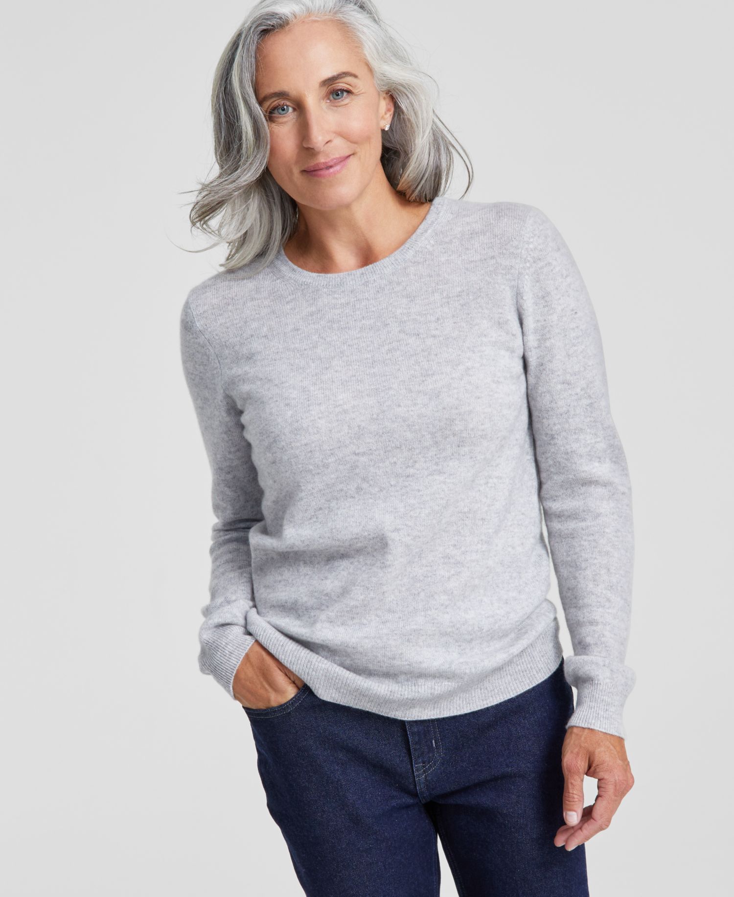 100% Cashmere Women's Petite Long-Sleeve Crewneck Sweater