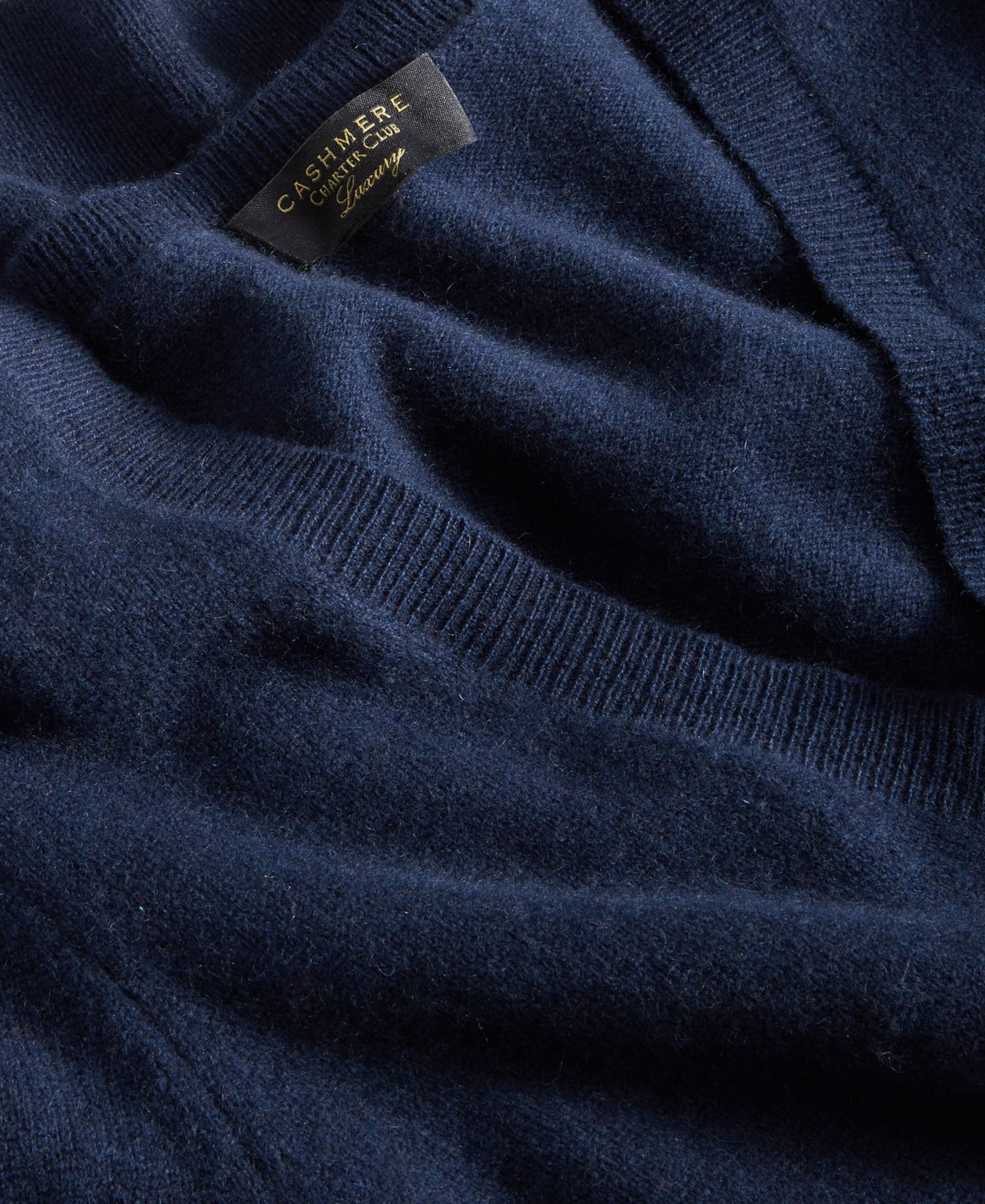 100% Cashmere Petite V-Neck Long-Sleeve Sweater