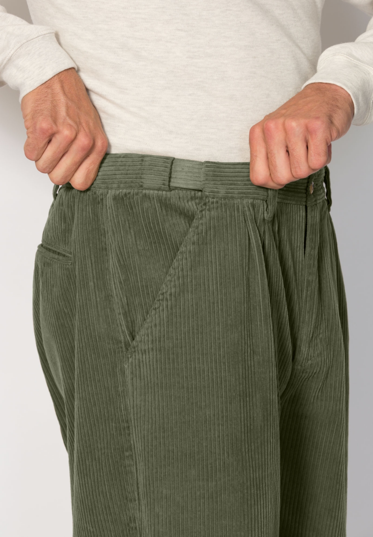 KingSize Men's Big & Tall Expandable Waist Corduroy Pleat-Front Pants