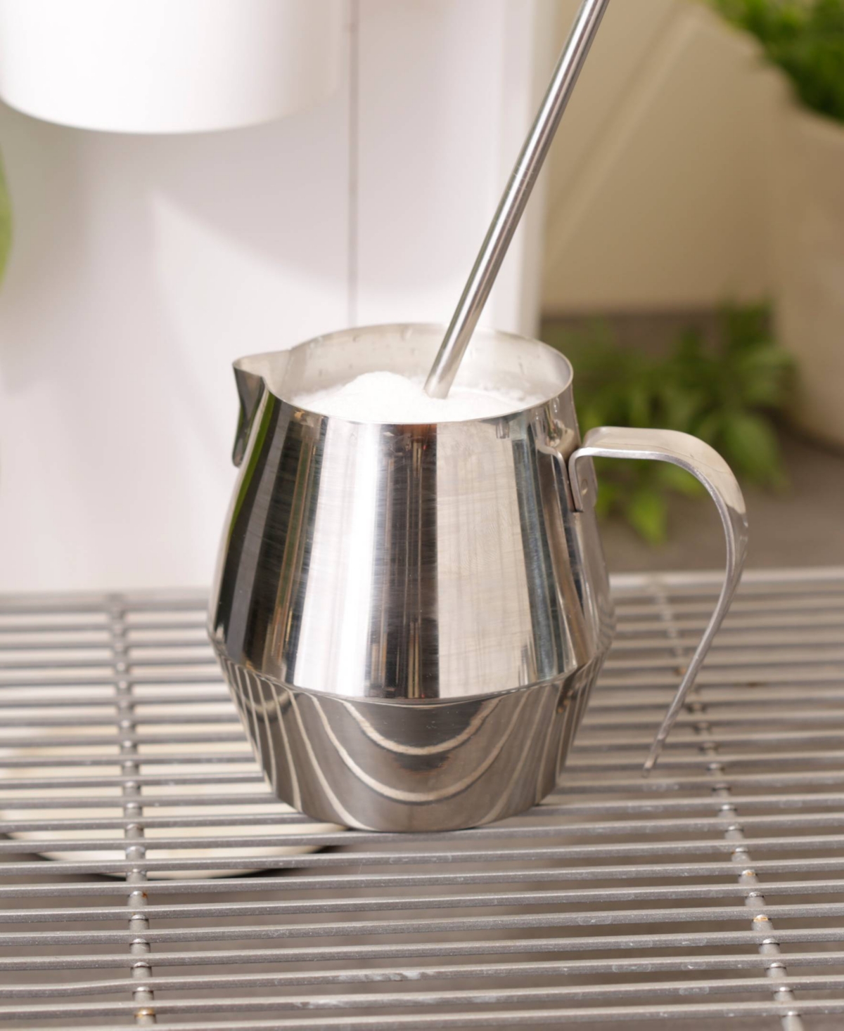 RSVP INTERNATIONAL ENDURANCE 18/8 STAINLESS STEEL 20 OUNCE STEAMING PITCHER