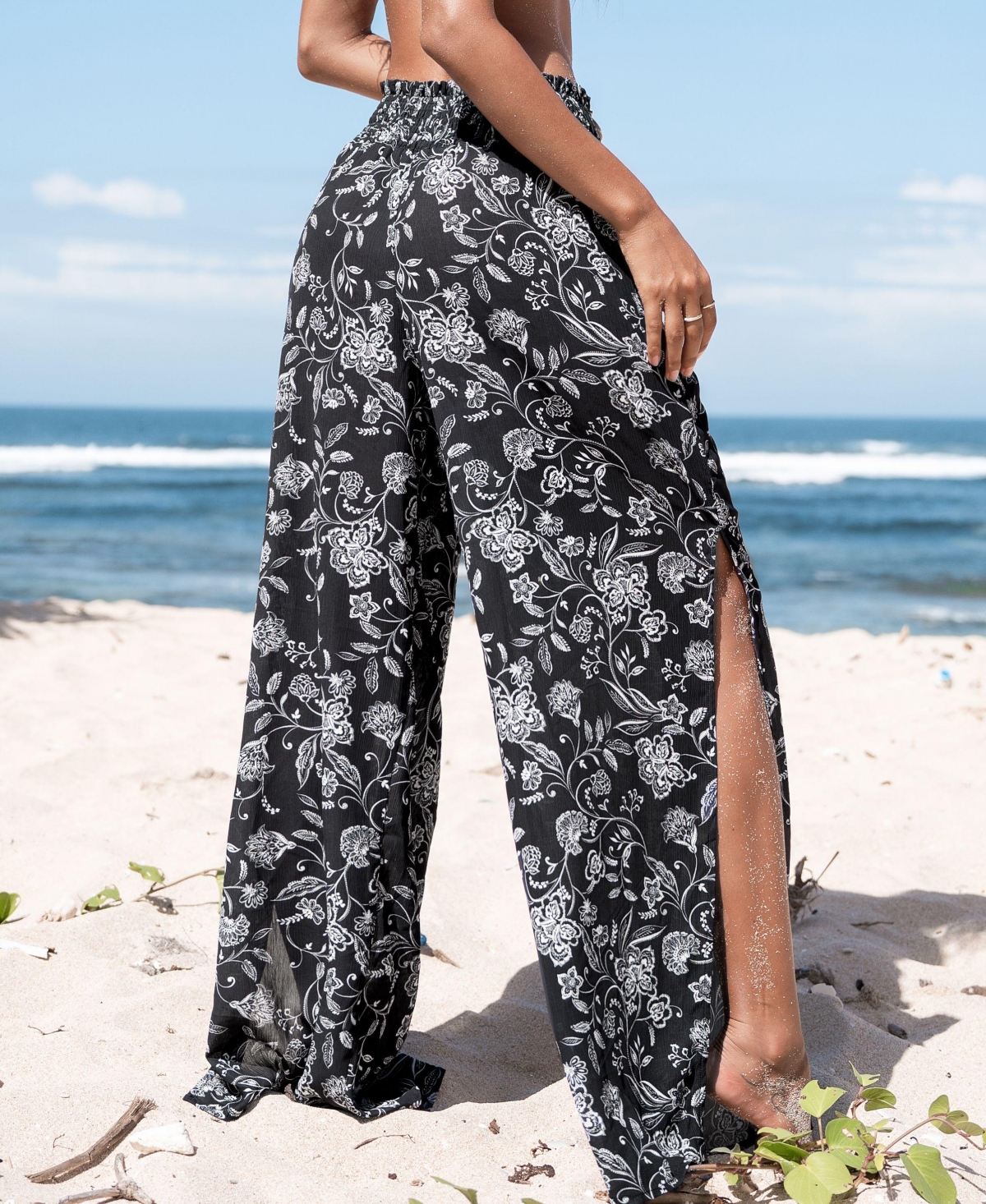 Cupshe Women'sFloral Smocked Waist Cover-Up Pants - Black