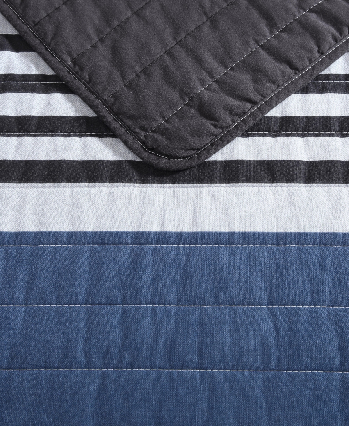 Nautica Rendon Reversible 2 Piece Quilt Set, Twin In Charcoal