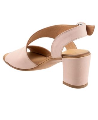 Nyomi Sandal