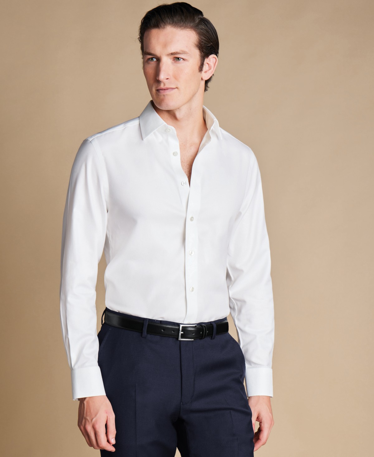 Мужские платья Charles Tyrwhitt Men's Slim-Fit Non-Iron Solid Dress Shirt — фото 1