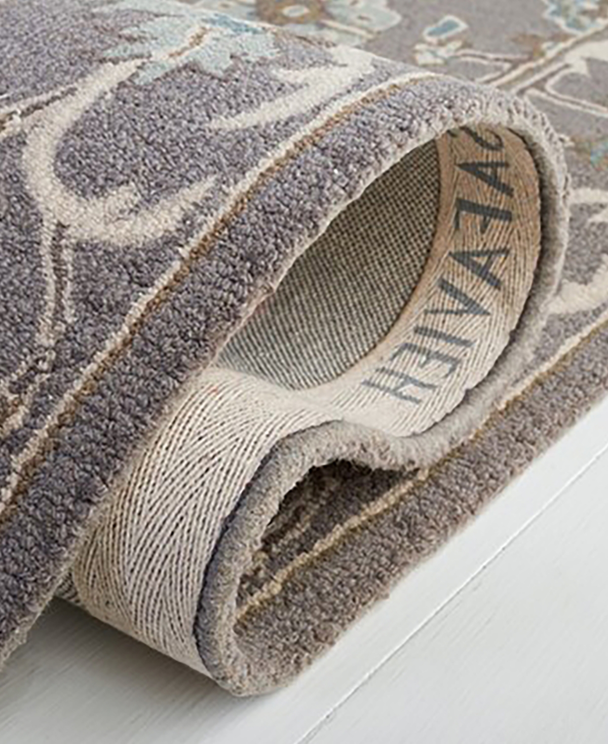 Safavieh Blossom Ii BLM218 2'3x8' Runner Area Rug