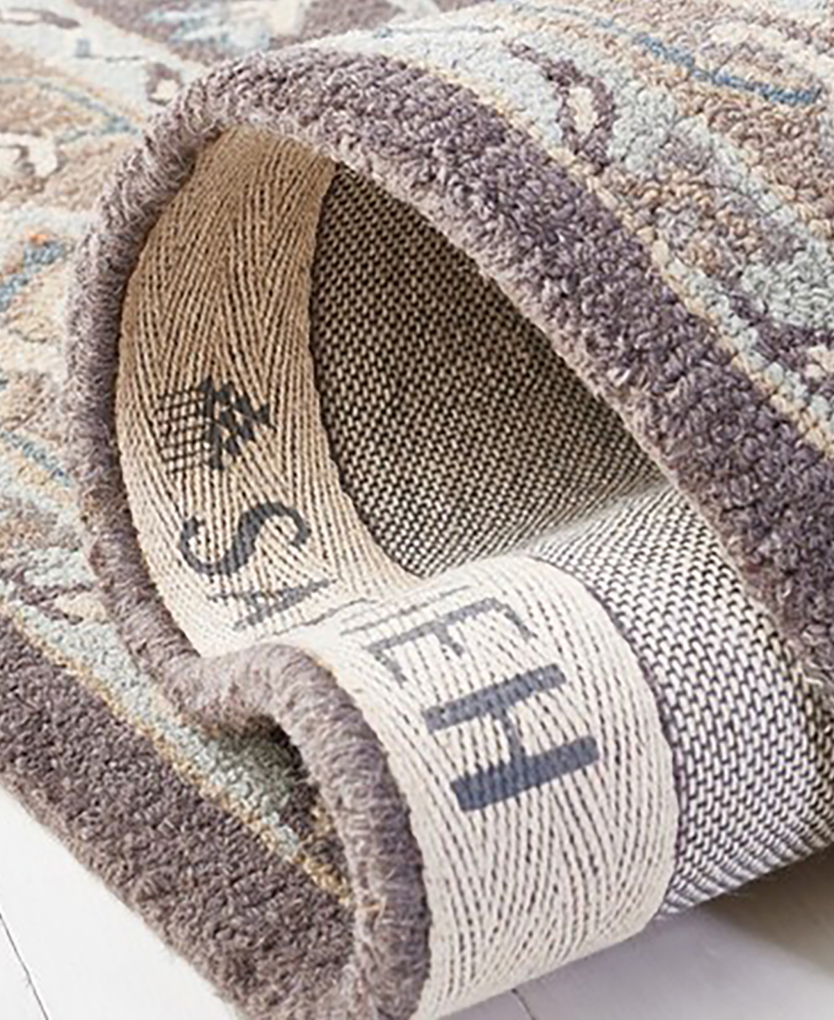 Safavieh Blossom Ii BLM217 2'3x10' Area Rug - Tan