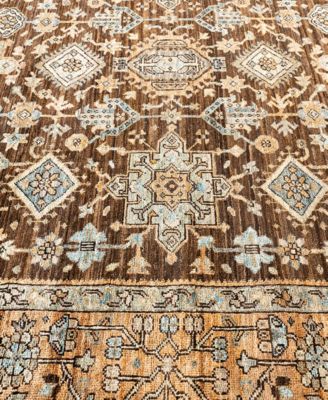 Serapi 6'5"x8'11" Area Rug