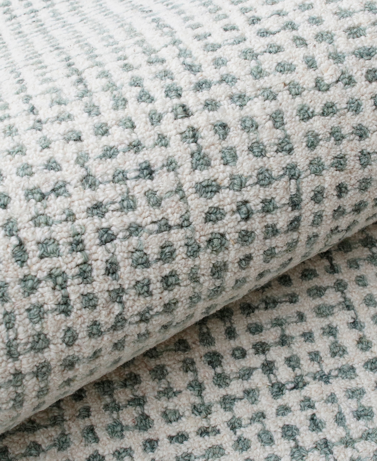 Lr Home Astrid Cr-297 2'6"x8' Runner Area Rug In Green